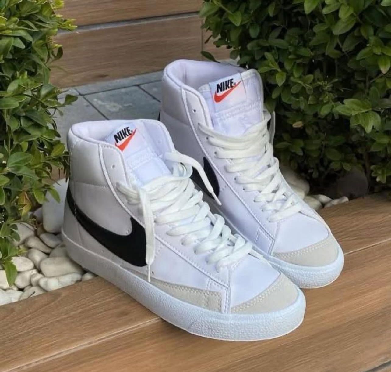 Blazer MID
