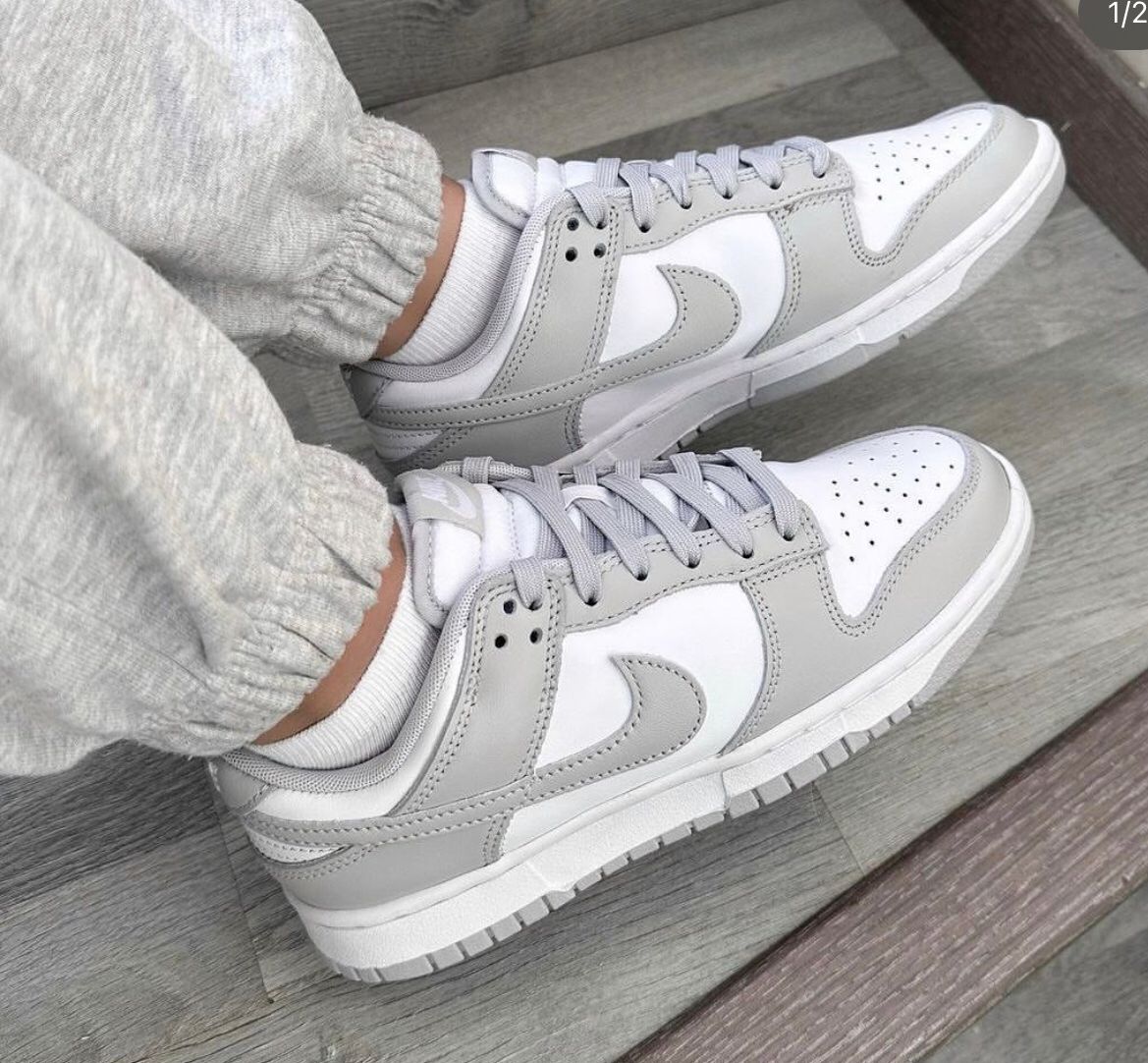 NIKE DUNK GRIS