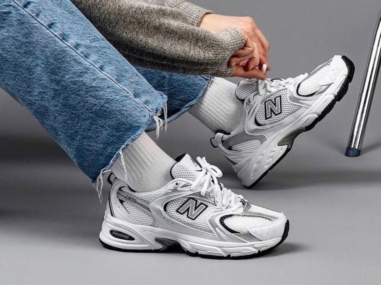 New balance 530 BLANCA NEGRA