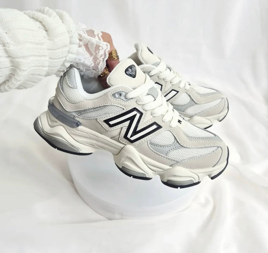 New Balance 9060 blanca reflectantes
