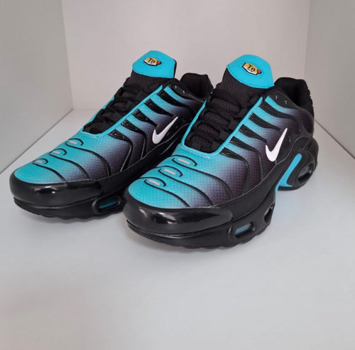 Air Max Tn negra toque azul