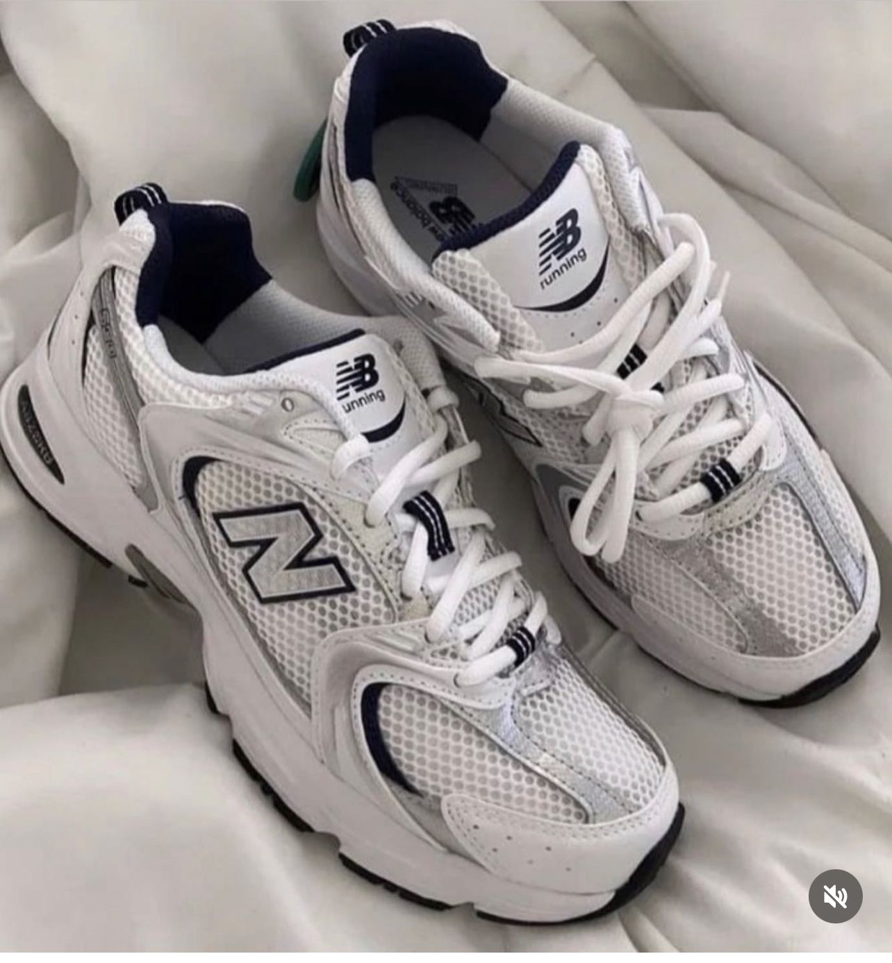 NEW BALANCE 530