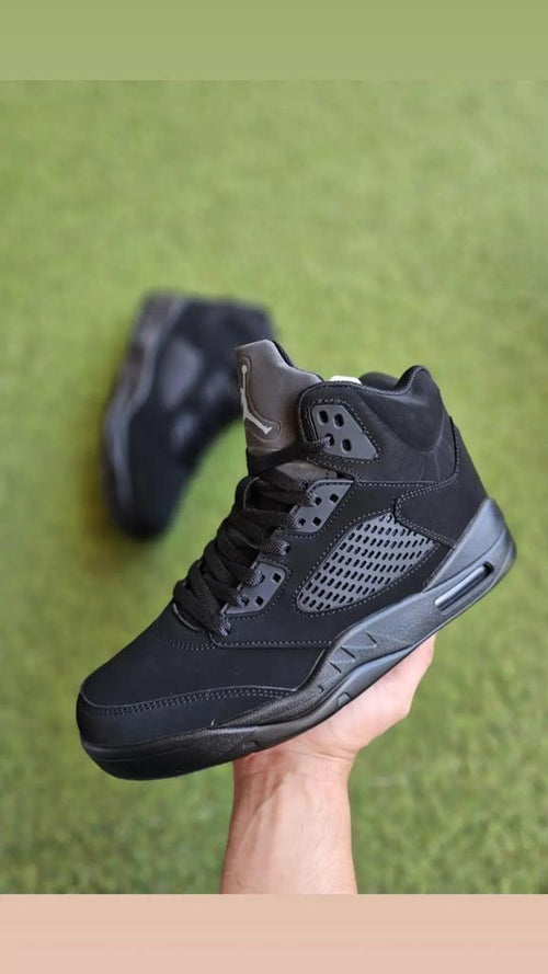 Jordan 5 negra